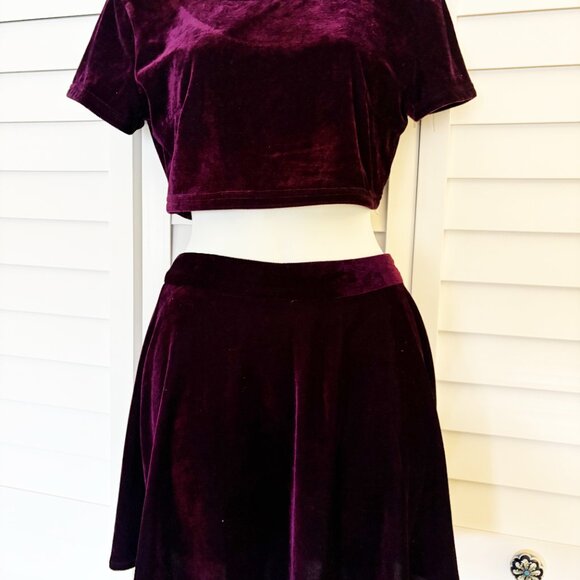 Tobi Dresses & Skirts - Velvet Skirt & Top Set ~ Holiday, Holiday!